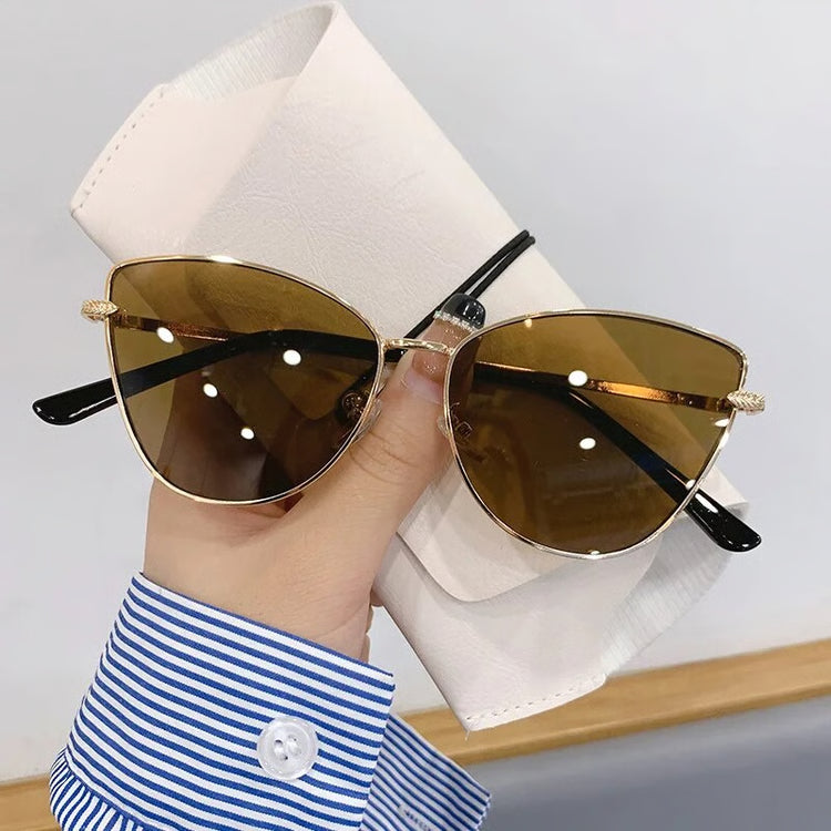 Retro Cat-Eye Sunglasses for Women – Small Metal Frame